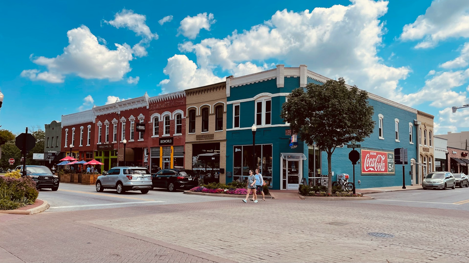 Bentonville Arkansas city square